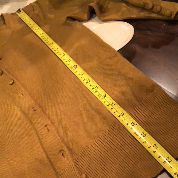 💛Classic Silk blend covered button down and at wrists golden brown cardigan - Picture 8 of 8